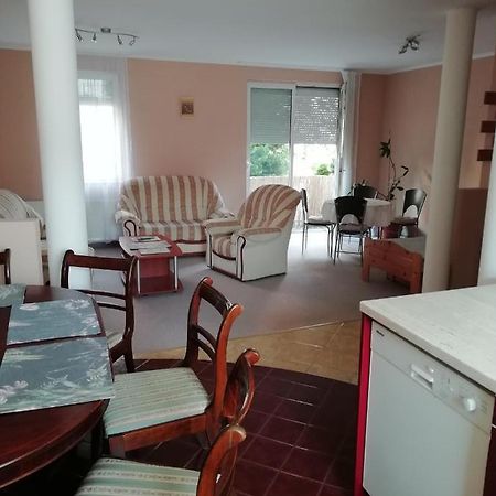 Rokus Apartman Apartment Szeged Bagian luar foto