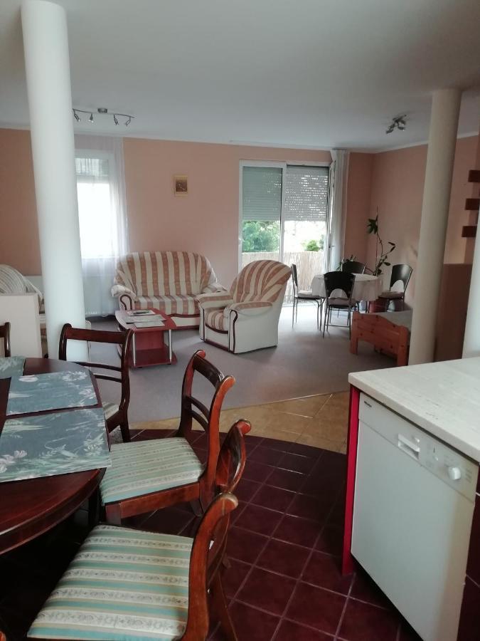 Rokus Apartman Apartment Szeged Bagian luar foto